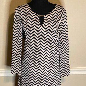 Black and White Zig Zag with Pink Print Quarter link Dress